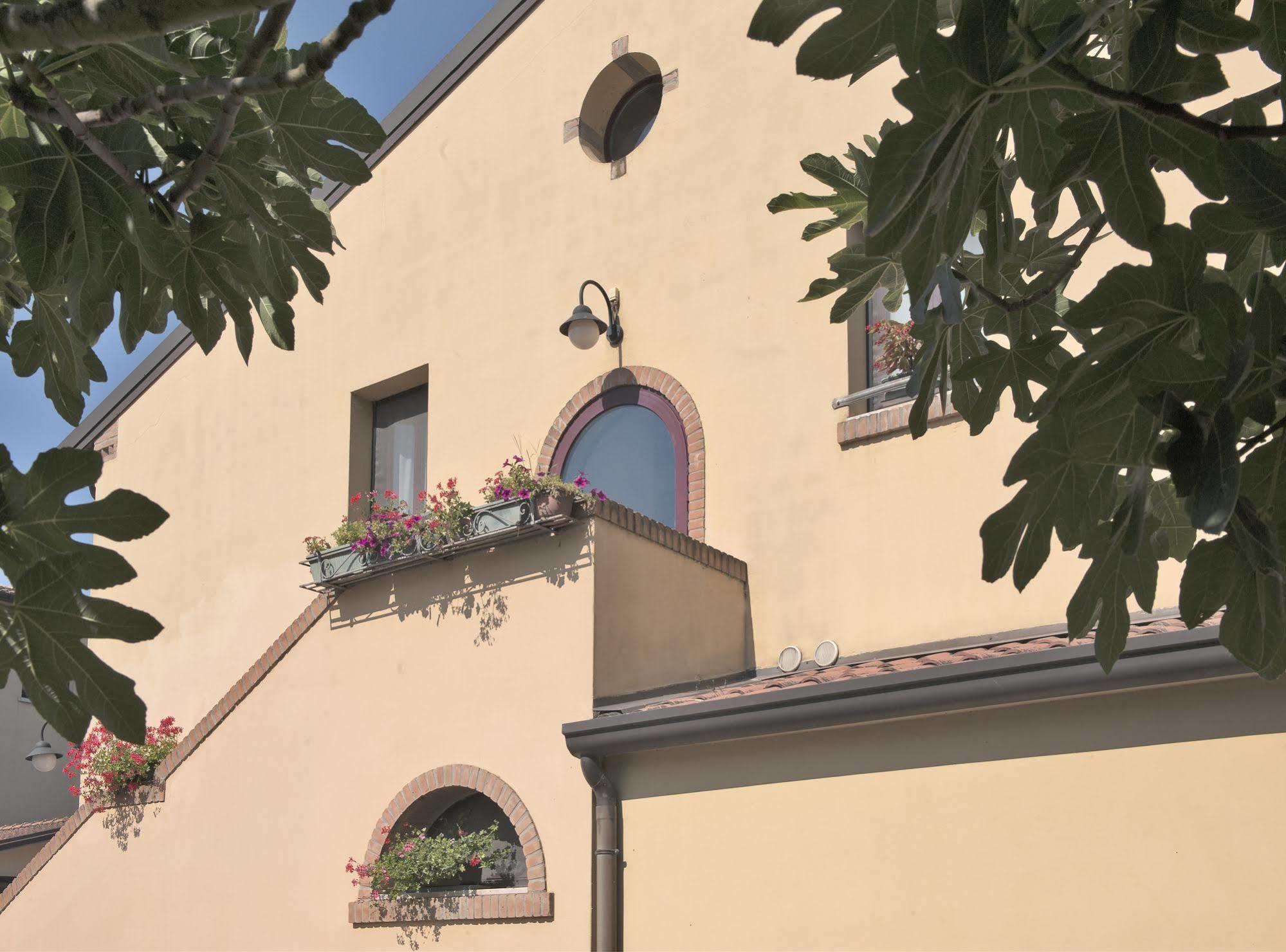 Villa Belfiore オステッラート エクステリア 写真